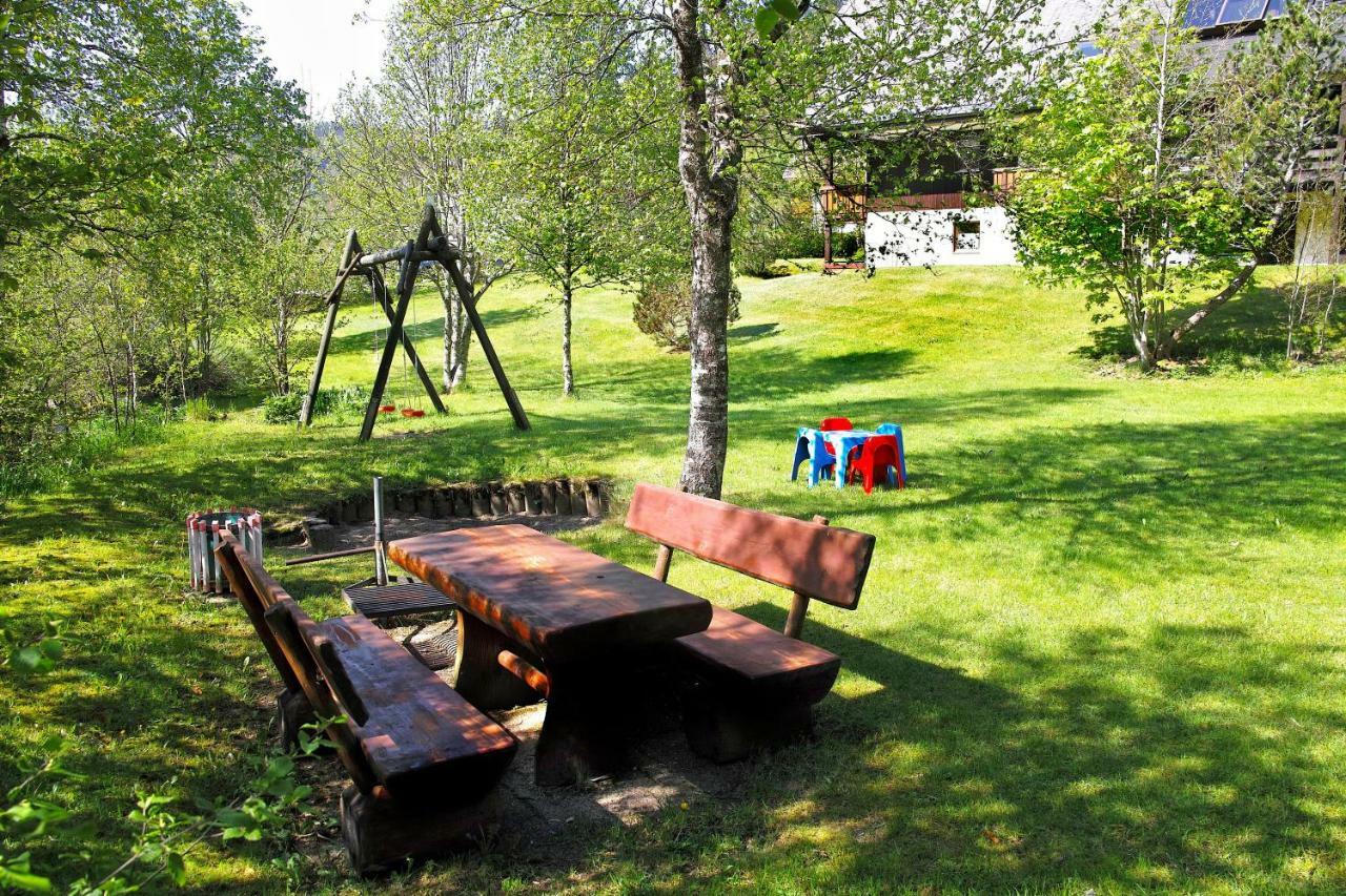 C2 Albmatte-Fewo , Hallenbad Aussenbecken Massagen Nebenan Санкт-Блазиен Экстерьер фото